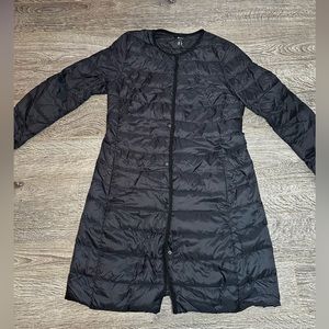 Uniqlo women’s light jacket